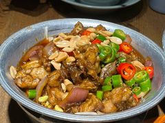 馋嘴牛蛙锅-蜜桃餐厅·伴山(湖滨商业街店)