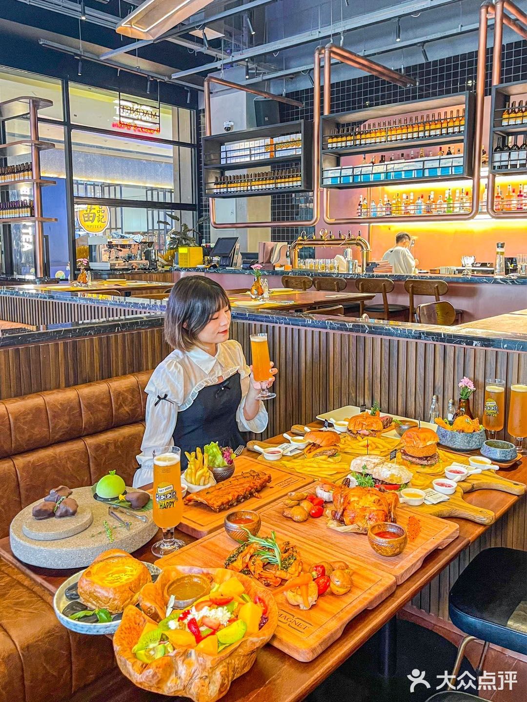 重庆探店| 新晋美式西餐厅奥特曼芝士汉堡🍔