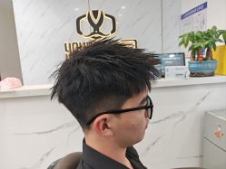 点击看大图 -尤司男士国潮理发馆