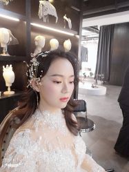 -艾米丽婚纱礼服