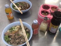 -榮泰米粉湯(Left Shop)