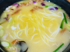 -桥香园过桥米线(国贸店)