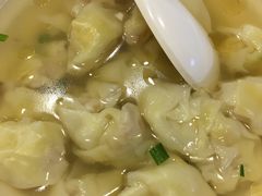 鲜肉小馄饨-小姜锅贴(凤凰街店)