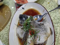 -鹏城人家海鲜酒家·23年老字号(较场尾店)