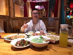 -老滇山寨•云南特色菜•地方菜•民族风情歌舞表演(金碧店)