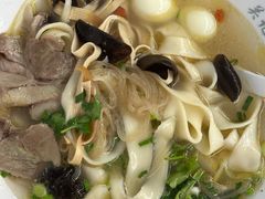 -关记·河南烩面·大盘鸡