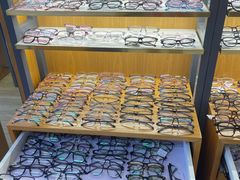 -优医视平价眼镜蔡司依视路折扣工厂店(德胜门店)