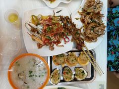 -覃记海鲜美食餐厅