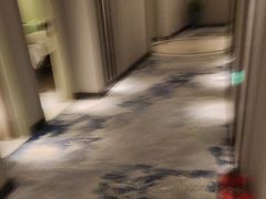 -浅深(世茂滨江精品店)