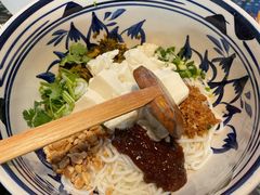 -蜗牛小馆醉乡民谣云南菜(惠新西里店)