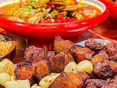 -老闵田螺馆·南昌市井菜·特色小吃(总店)