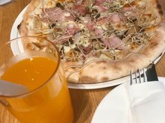 -城市大道红炉披萨烘焙坊