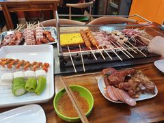 -哈尔滨小酒馆·鲜肉现穿自助烧烤(康新花园店)
