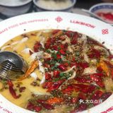 一直听说很好吃，终于来拔草啦，团购的套餐，红白奶香味