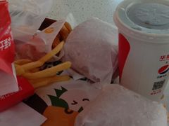 -华莱士·全鸡汉堡(艳粉店)