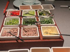 -左庭右院鲜牛肉火锅黑金店(陆家嘴中心店)