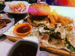 传统牛肉芝士汉堡-打趸BTC·Breaktime cafe(北京路店)