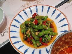 -黄记煌三汁焖锅(新佳丽江汉路店)