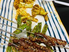 -许哥东北烧烤·铁丳烤串·宫后夹肉(繁花中心店)