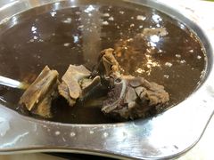 -悦牧·酸汤牛肉火锅(沃尔玛店)