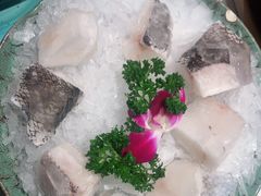 -墨居上隐·院子里火锅(峨眉店)