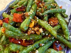 -维吾尔餐厅(宜山路店)