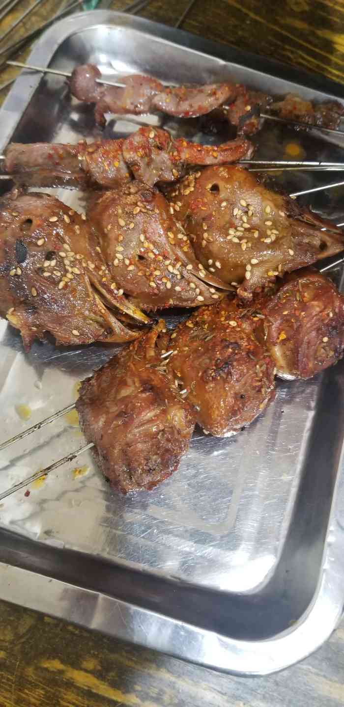 大尾巴羊肉串-"每次回沈阳来,真的是超级想吃沈阳的烤串儿.