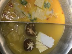 -湊湊火锅·茶憩(上海合生汇店)