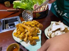 -菌之家·专业纯野生菌火锅·特色炒菌