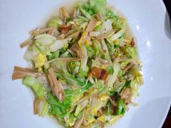 -吃饭皇帝大土家民族菜(荟聚店)