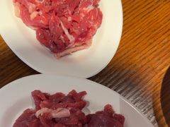 -牛满溢·自助潮汕鲜牛肉火锅(龙汇路店)