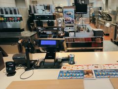 -麦当劳(鄂尔多斯机场店)