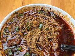 -崇州余荞面(落虹桥店)