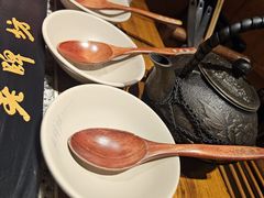-老牌坊云南鱼豆花火锅(哈西万达店)