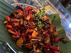干煸野生菌-蜗牛小馆醉乡民谣云南菜(惠新西里店)