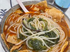 -柳州肥姨妈大骨螺蛳粉(曹路店)