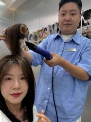 -Tloml salon