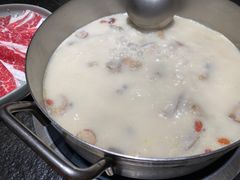 -煲宫猪肚鸡(昆山金鹰国际购物中心店)