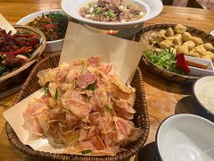 -老滇山寨•云南特色菜•地方菜•民族风情歌舞表演(金碧店)