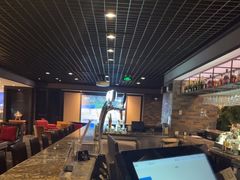 -上海锦江汤臣洲际大酒店柒酒廊