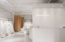 点击看大图 -GODDESS WHITE婚纱礼服(鹏城动力大厦店)