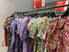 -URBAN REVIVO(欢乐海岸购物中心店)