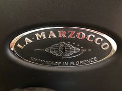 -喵屿·大理花园猫咖