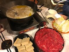 -鲜入围煮花胶鸡海鲜火锅