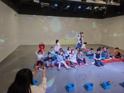 -小鸡哆哆故事屋·儿童乐园(嘉里城店)