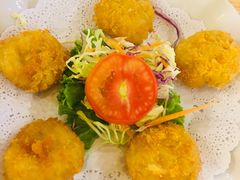 -J Daeng Seafood