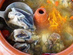 滴水不加汽锅鸡-云隐小厨·传统大理美食(复兴路店)