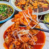 解放碑藏着一家性价比天花板——月半！不管你是本地干饭人