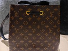 -小飞侠奢侈品回收 寄卖 养护(宝山宝龙广场店)