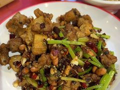 -冯烫烫跷脚牛肉·川菜小馆(武胜西街店)